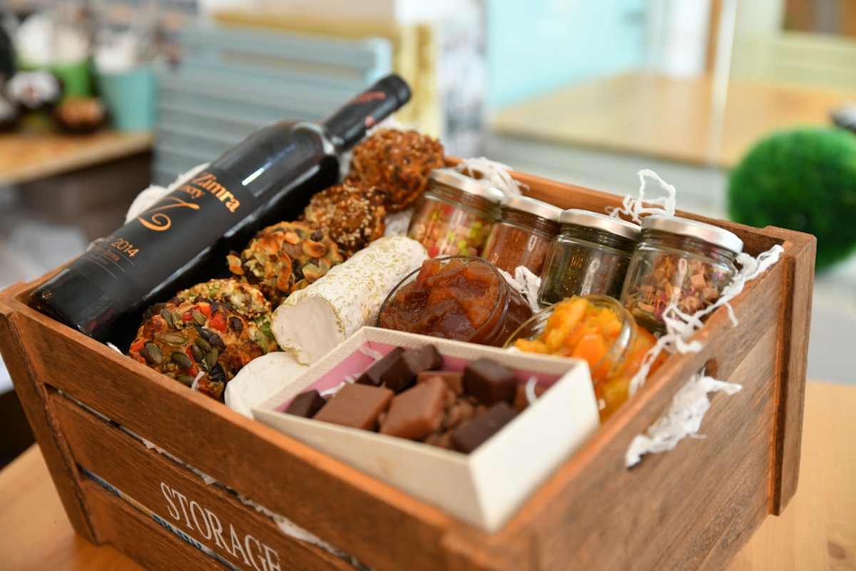 Golden Grove Mediterranean Gift Box